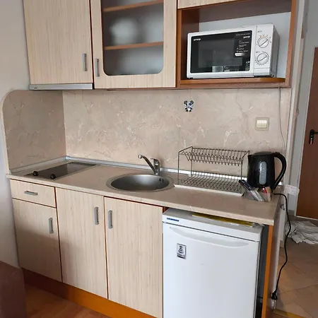 公寓 студио Kayara в сарафово 布尔加斯